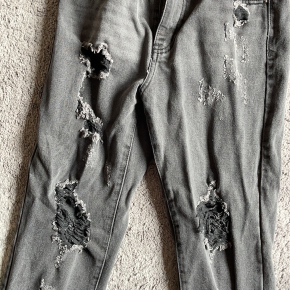 Like new, black distressed jeans - Picture 2 of 3